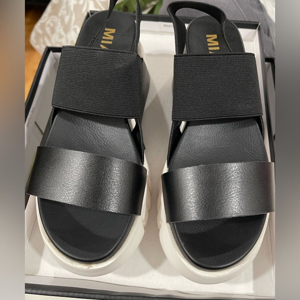 **FLASH  SALE** 
MIA Black Platform Sandals  NIB